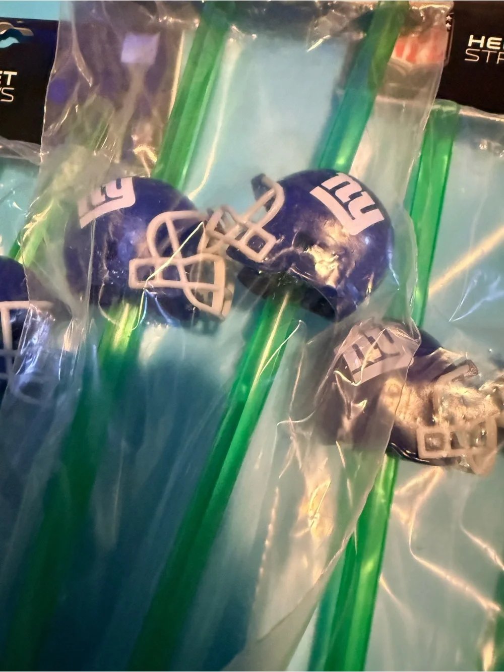 NFL New York Giants Green Drink Stirrers with Blue Helmet Toppers - Pack